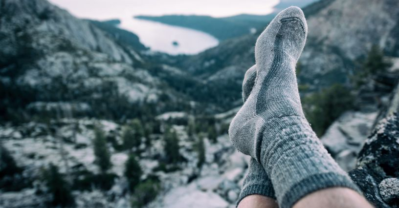 Bequeme Wandersocken ermöglichen entspanntes Genießen der Berglandschaft