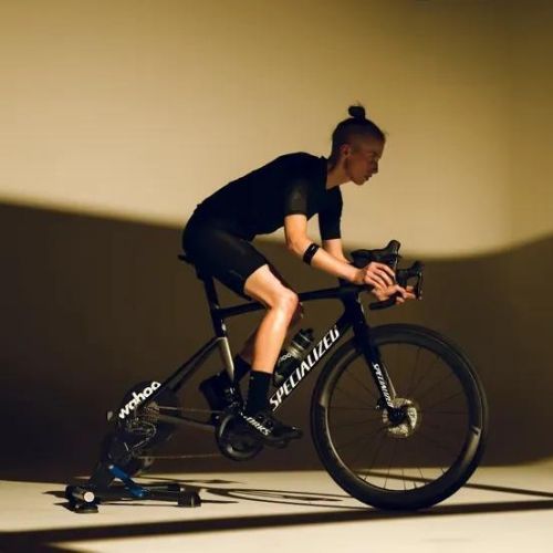 Wahoo Kickr Smart Power Trainer Fahrradtrainer (V5) schwarz WFBKTR120