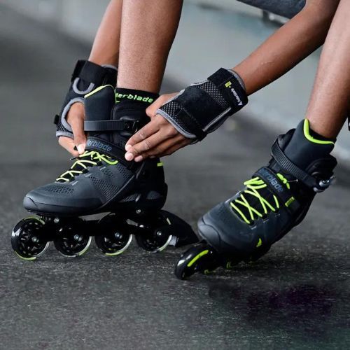 Herren Rollerblade Macroblade 80 Rollschuhe schwarz 07100600 1A1