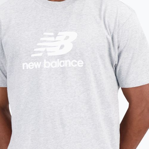 New Balance Essentials Stacked Logo Co grau Herren Training T-Shirt NBMT31541AG