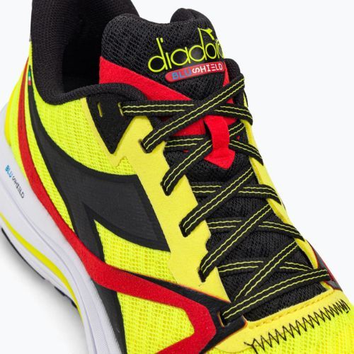 Herren Laufschuhe Diadora Mythos Blushield 8 Vortice gelb DD-101.179087-D0273