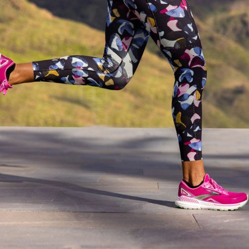 Damen Laufschuhe Brooks Adrenaline GTS 23 rosa/festival fuchsia/schwarz