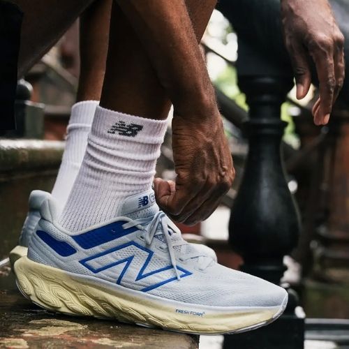 New Balance Herren Laufschuhe M1080V13 starlight