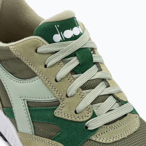 Diadora N902 oliv/salbei Schuhe