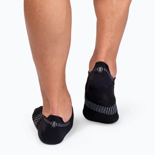 Men's On Ultralight Low schwarz/weiß Laufsocken