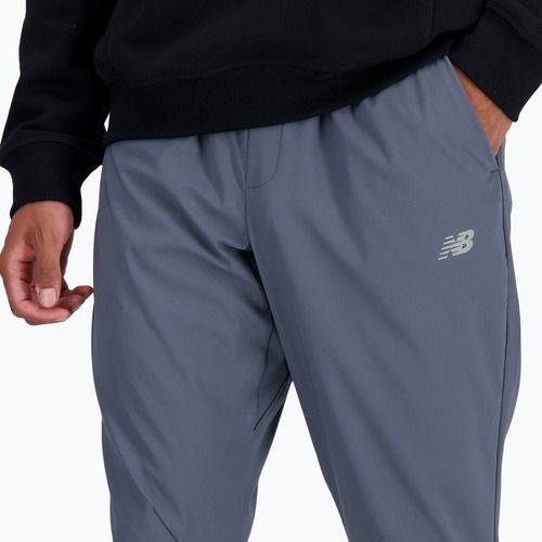 Hose Herren New Balance AC Stretch Woven 29 Inch graphite