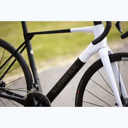 Superior X-ROAD 9.3 GF mattes Carbon/weißes Rennrad