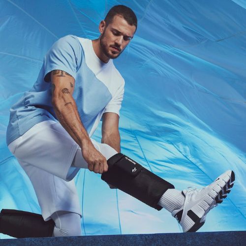 Beinregenerationsgerät Normatec Go schwarz
