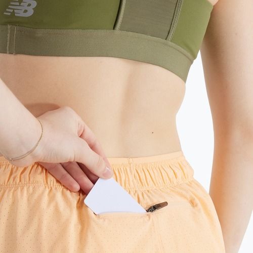 Damen Shorts New Balance RC Seamless 3" Pfirsichblüte