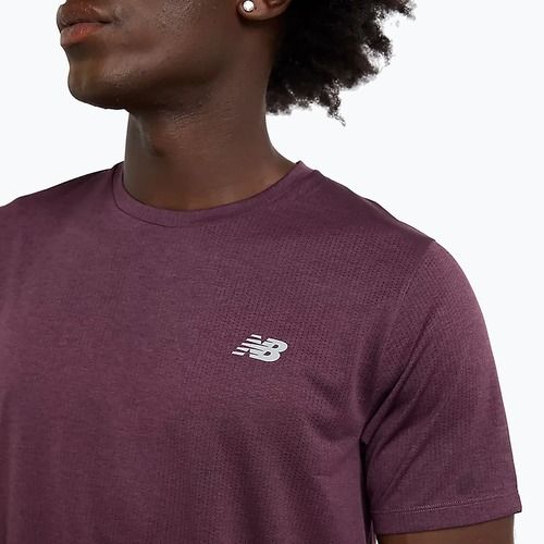 Herren New Balance Athletics Run Pflaume braun t-shirt