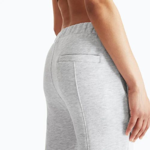 Frauenhosen On Club Krater