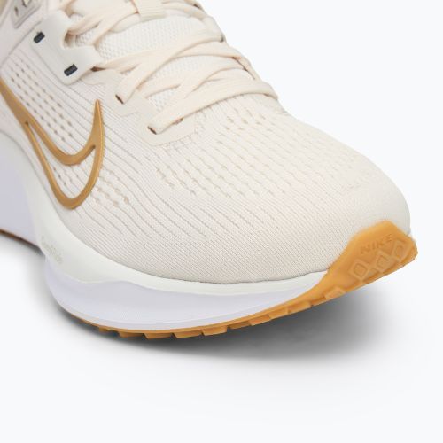 Laufschuhe Damen Nike Quest 6 phantom/sail/pale ivory/metallic gold