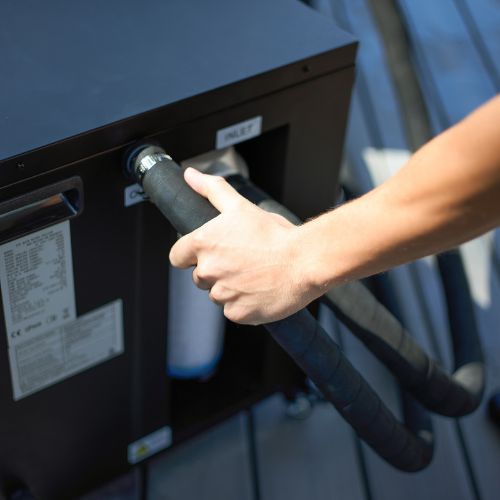 Aggregat zur Kühlung/Heizung AQUASTIC BrrFree schwarz