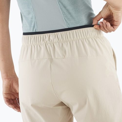 Damen Shorts Salomon Wayfarer Ease rainy day