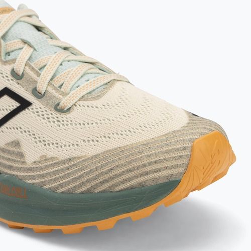 Laufschuhe Damen New Balance FuelCell Venym calcium