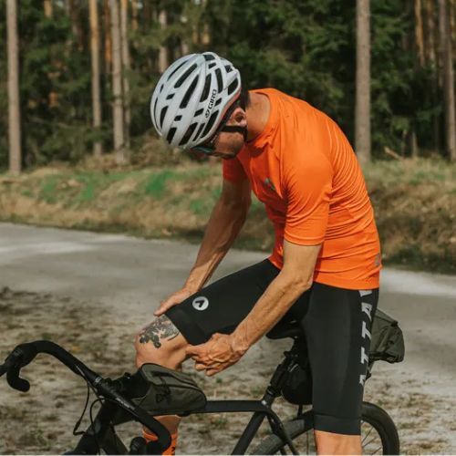 Herren ATTABO Kirun Bib Shorts schwarz