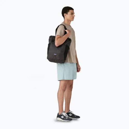 Patagonia Terravia Tote 24 l schwarz urbaner Rucksack