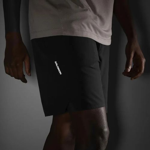Laufshorts Herren Salomon SHAKEout Core 7" No Liner deep black