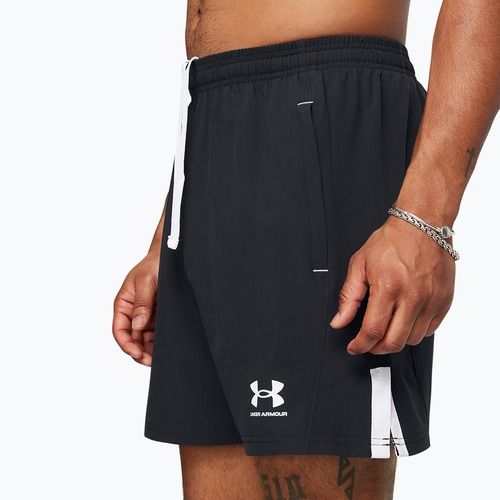 Fußballshorts Herren Under Armour Challenger Pro Woven black / white