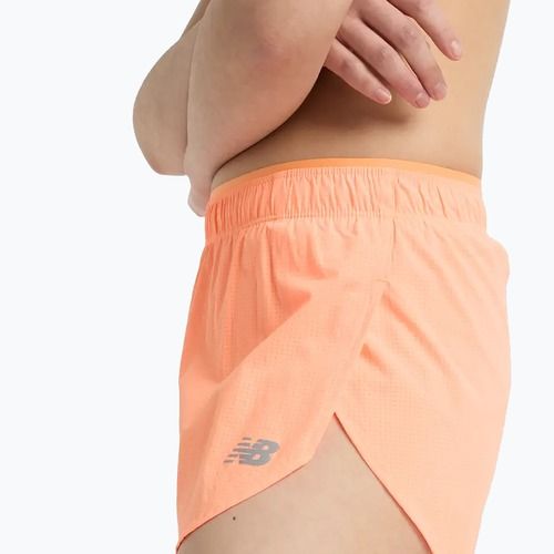 Damen New Balance Rc Ultra Light hotmango Laufshorts