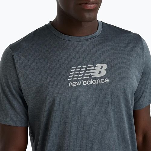 Herren New Balance Athletics Reflektierendes graphitfarbenes Laufshirt