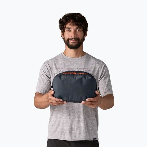 Patagonia Black Hole Cube 6 l Reiseveranstalter smolder blau / amanita rot