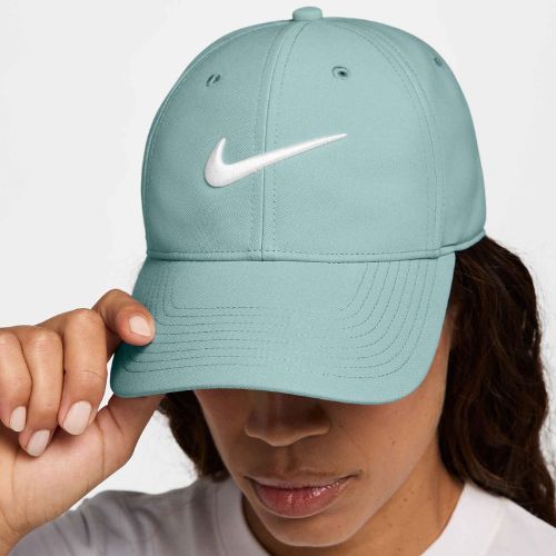 Nike Dri-FIT Club Kanone/weiße Baseballkappe