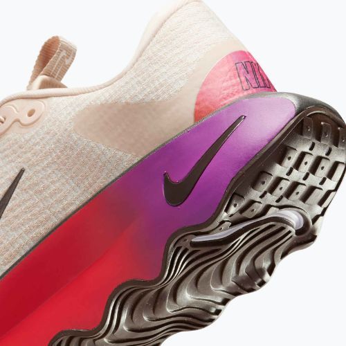 Damen Trainingsschuhe Nike Motiva SE pearl white/pale ivory/vivid purple/mtl gold grain