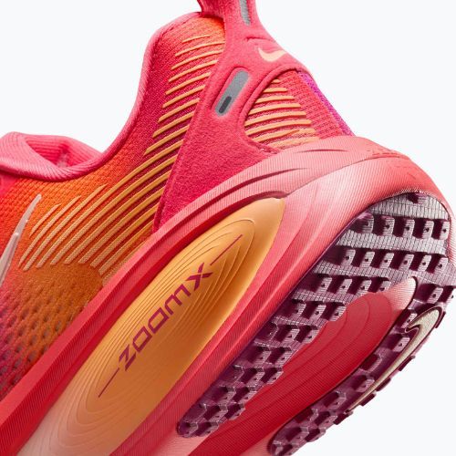 Damen-Laufschuhe Nike Vomero 18 SE ember glow/sweet beet/marrakesh/washed coral