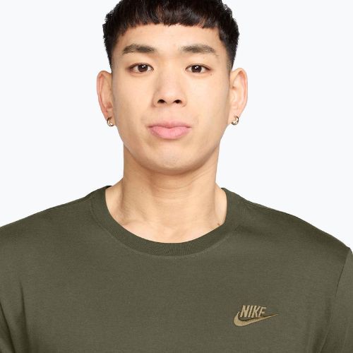 Herren T-Shirt Nike Sportswear Club medium olive/parachute beige