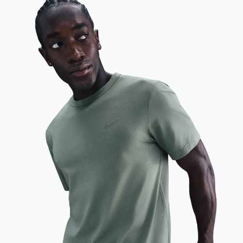 Herren-T-Shirt Nike Dri-Fit UV Hyverse clay green/clay green