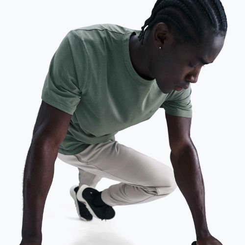 Herren-T-Shirt Nike Dri-Fit UV Hyverse clay green/clay green