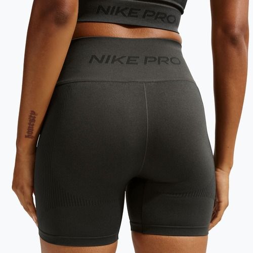 Damen-Shorts Nike Pro Seamless High-Waisted Biker 5" dark smoke grey