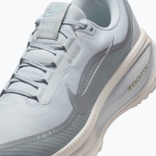 Herren-Laufschuhe Nike Vomero 18 GORE-TEX pure platinum/metallic silver