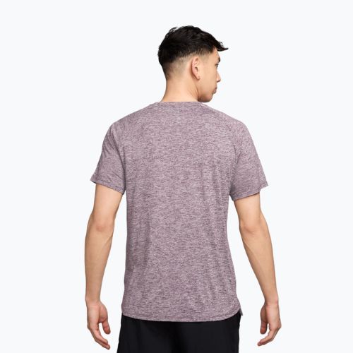 Herren-Laufshirt Nike Stride ADV light violet ore