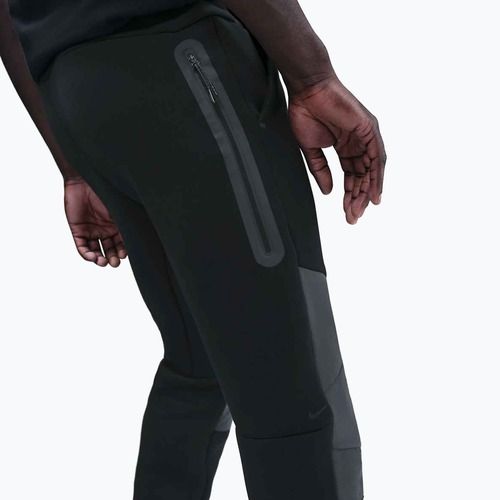 Herren-Jogginghose Nike Tech Joggers black/dark smoke grey/metallic gold