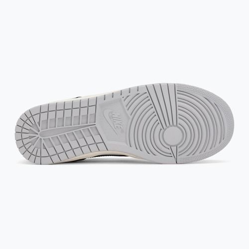 Herrenschuhe Air Jordan Skyline Low summit white/light smoke grey/black