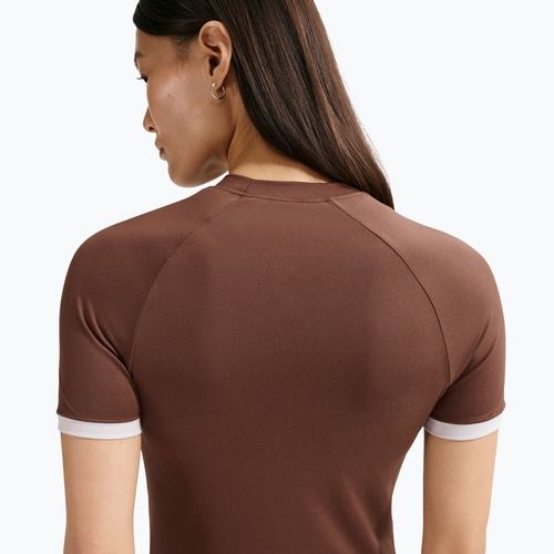 Damen-T-Shirt Nike Gloss Fitted Top light chocolate