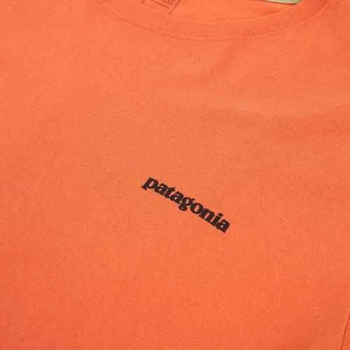 Herren T-Shirt Patagonia P-6 Logo coal orange