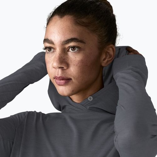 Damen Sweatshirt Patagonia Capilene Cool Ultra Hoody smolder blue/light smolder blue x-dye