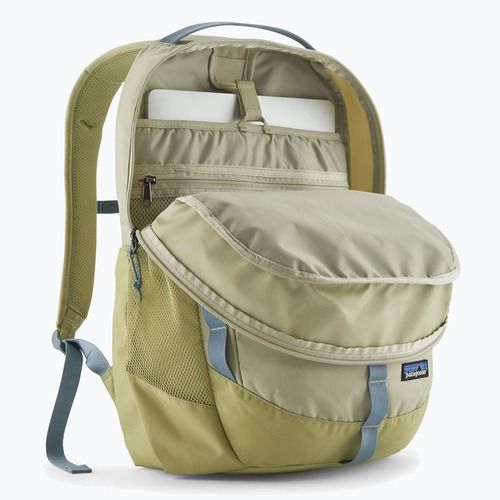 City-Rucksack Patagonia Refugio Day 26 l weathered stone