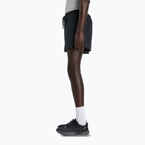 Laufshorts Herren New Balance Schuhe Run Essentials 5" black