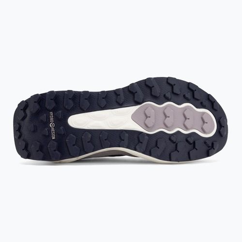 Damen-Laufschuhe New Balance Fresh Foam Garoe V2 truffle salt/boysenberry/black