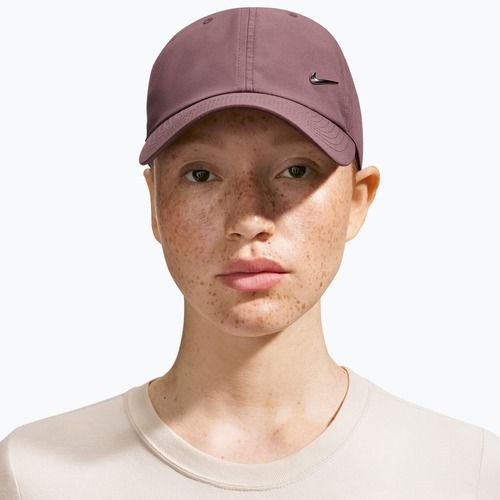 Basecap Nike Dri-Fit Club Unstructured Metal Swoosh tattoo/metallic silver