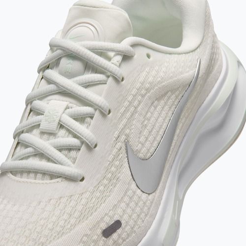 Laufschuhe für Damen Nike Journey Run summit white/metallic silver