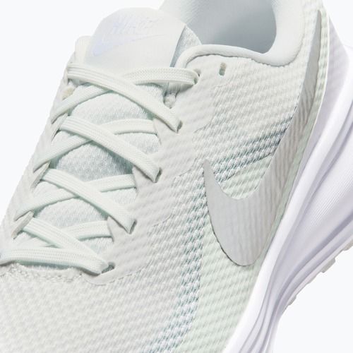 Laufschuhe für Damen Nike Revolution 8 off white/barely green/metallic silver