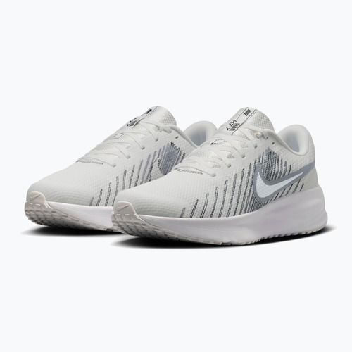 Herren-Laufschuhe Nike Run Defy summit white/white/black/metallic silver