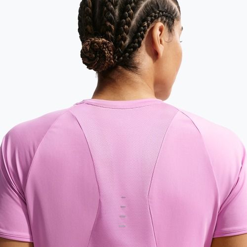 Damen-Laufshirt Nike Swift Dri-Fit light magenta