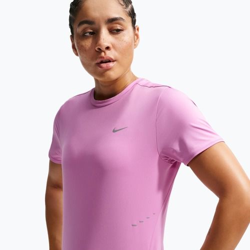 Damen-Laufshirt Nike Swift Dri-Fit light magenta