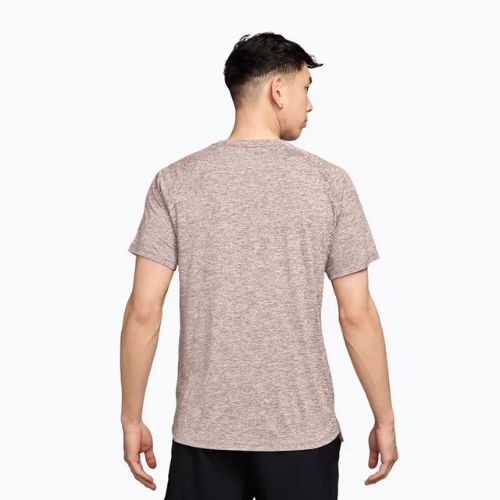 Laufshirt für Herren Nike Stride ADV silt red